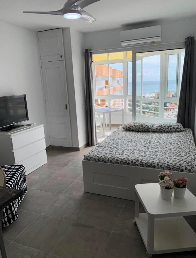Apartament Studio With Sea Views In Torremolinos Zewnętrze zdjęcie